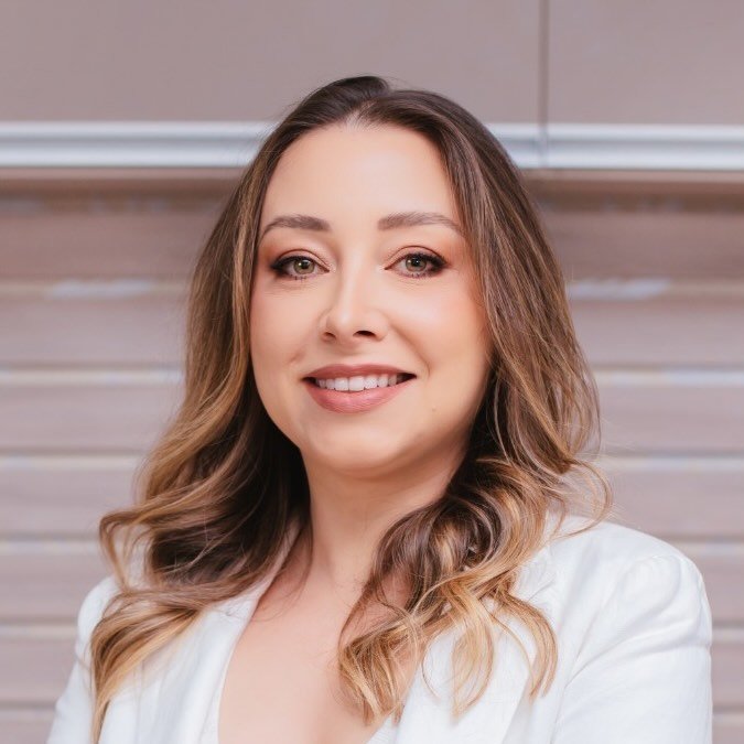 Dra. Luciana Alves